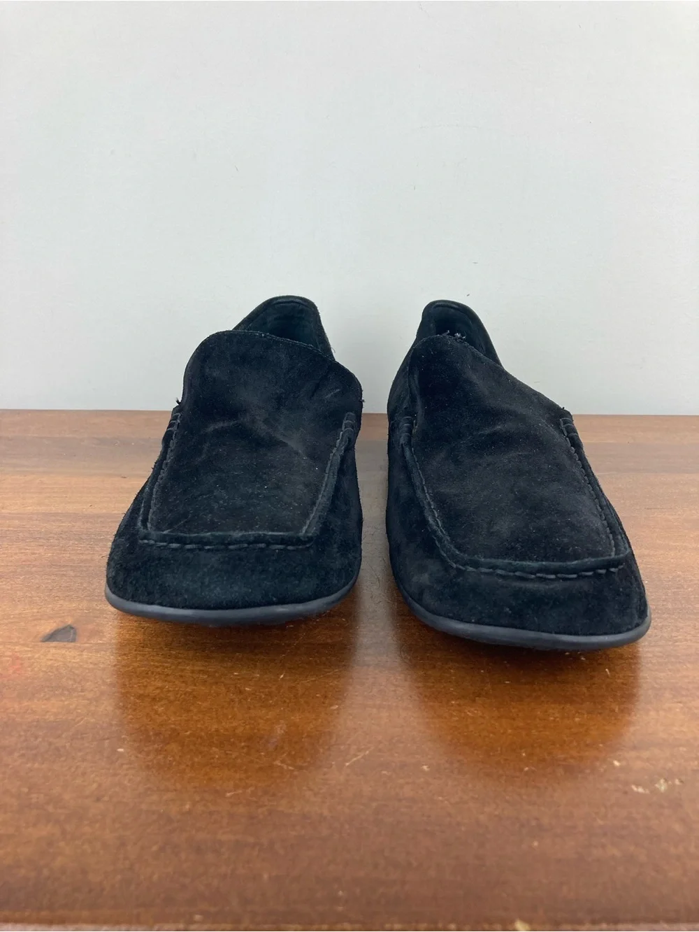 Born black suede
